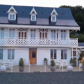 White House, maison d'hôtes, hotel em Villequier