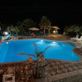 Hotel Royal Free Parking, hotel sa Coccorino
