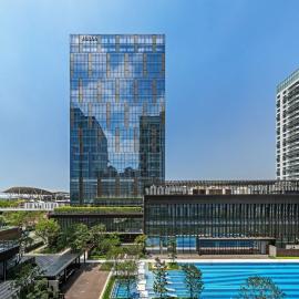 深圳国际会展中心希尔顿酒店 前海华发冰雪世界店 Hilton Shenzhen World Exhibition & Convention Centre Qianhai Snow World, viešbutis Šendžene