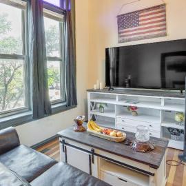 Downtown Montrose Apartment, 12 Mi to Nat’l Park!