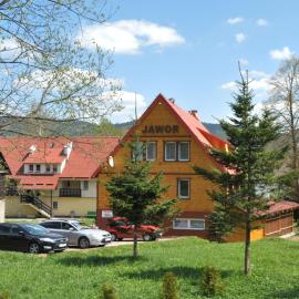 Dom Goscinny Jawor Czarnypotok, hotel in Krynica Zdrój