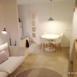 Luxury apartment 50m from the beach!