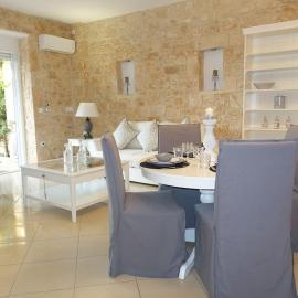 Miss Nefeli - Marvelous Stone Apartment in Perdika-Aegina