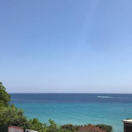 Duplex vue mer plage de Saint-Clair, hotel in Le Lavandou
