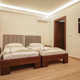 Vila Fatos Qama, hotel in Berat