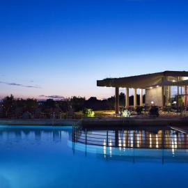 Leivatho Hotel โรงแรมในสโวโรนาตา