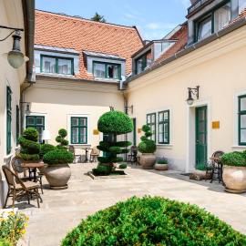 Maison Bistro & Hotel