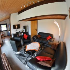 Ferienhäuser Meiß - Feriendorf Öfingen Schwarzwald, hotel in Öfingen