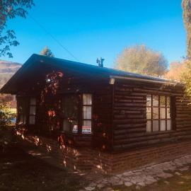 Casanicca Habitaciones privadas en Casa con espacios compartidos, hotel in San Martín de los Andes