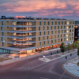 Hampton by Hilton Ashford International, hótel í Ashford