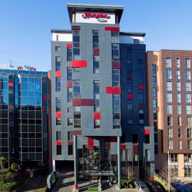 Hampton by Hilton London Croydon, hotel sa Croydon
