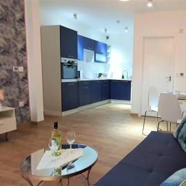 Glamour no2 Flat