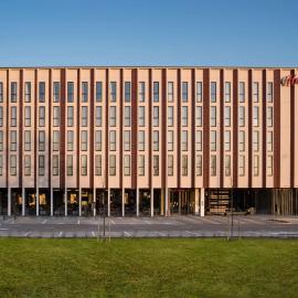 Hampton by Hilton Riga Airport, хотел в Рига
