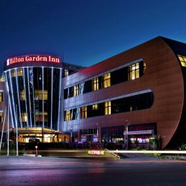 Hilton Garden Inn Kocaeli Sekerpinar، فندق في Şekerpınarı