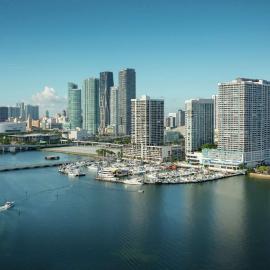 मायामी में, होटल DoubleTree by Hilton Grand Hotel Biscayne Bay