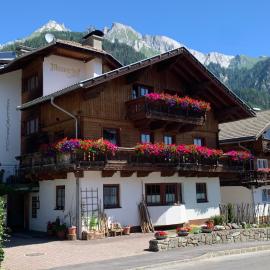 Blusnerhof, hotel a Virgen