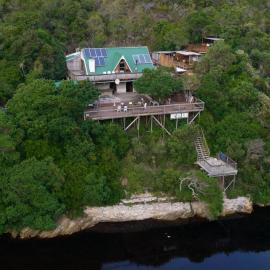 Viesnīca Kaaimans River Deckhouse pilsētā Vaildernesa