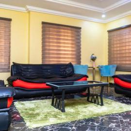 Impeccable 2-Bed Apartment in Accra