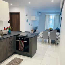 Central Modern Apartment Msida