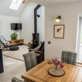 Lily Cottage - 1 bedroom, hotel in Forres