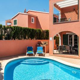 Villas Cala Galdana by Escape Home, hotelli Cala Galdanassa