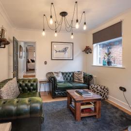 Stunning- The Nautilus Bungalow Cowes IOW, hotel a Cowes