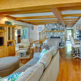Sauna + Fireplaces! Lakefront Cadillac Retreat, Hotel in Cadillac