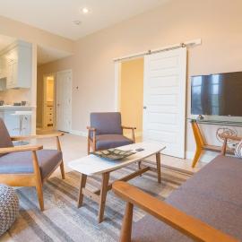 Only One Block From Square, Museum And Trails! 13