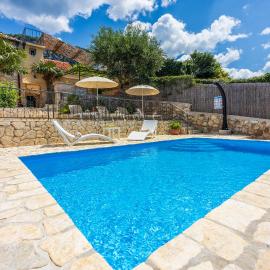 Villa Cocoon - Vacation Home with Heated Pool & Garden