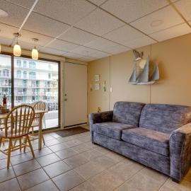 Cozy Oceanfront Condo w/ Pool & Beach Access!