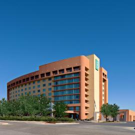 Embassy Suites by Hilton Albuquerque, hotel en Albuquerque