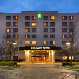 Embassy Suites by Hilton Chicago North Shore Deerfield, khách sạn ở Deerfield