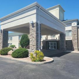 Holiday Inn Express La Junta by IHG، فندق في La Junta