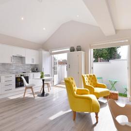 1 bedroom flat in centre of Odiham- free parking, hotel a Odiham