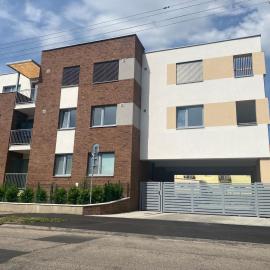 Maja apartman, hotel in Dunajská Streda