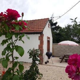Studio à Theuville-Baigneaux, hotel a Theuville
