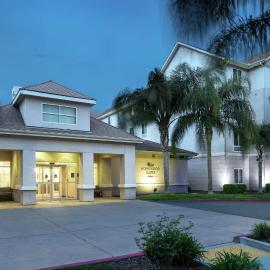 Homewood Suites by Hilton Fresno Airport/Clovis, hotel v destinácii Clovis
