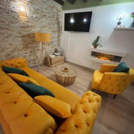 appart hôtel le 8 LE DUPLEX, hotel in Mâcon
