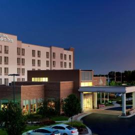 Hilton Garden Inn Lake Forest Mettawa: Lake Forest şehrinde bir otel