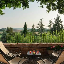 Hotel Ristorante Borgo Antico, hotel u gradu 'Monteroni dʼArbia'