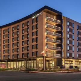 Viesnīca Home2 Suites By Hilton Woodland Hills Los Angeles pilsētā Vudlendhilsa