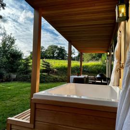 Peak District Romantic Retreat Outdoor Japanese Whirlpool bath, hotel v destinácii Stanton in Peak