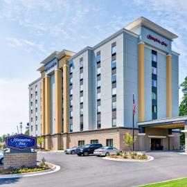 Hampton Inn Atlanta Kennesaw, hotel di Kennesaw