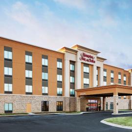 Hampton Inn & Suites Chicago/Waukegan, מלון בווקיגן