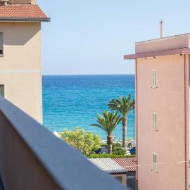 Chiaro di Luna Guest House, hotel in Roccella Ionica