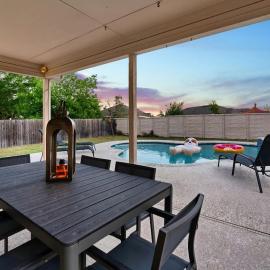 The Mad Hatter - Heated Pool Gameroom & More, hotel Pflugerville-ben