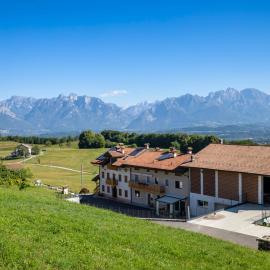 Ai Pianai, hotel u gradu Mel
