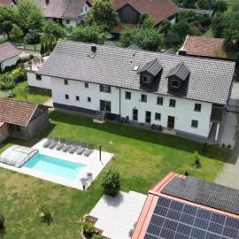Landurlaub Eichinger inklusive AktivCard! E-Ladesäule! Ganz Jahres beheizter Salzwasserpool, hotel sa Thurmansbang