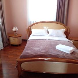 Family house, hotel a Sevan