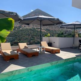 White Boutique Homes - Serenity